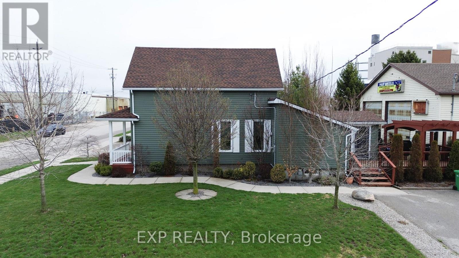 Residential in Goderich (Goderich (Town)) 4