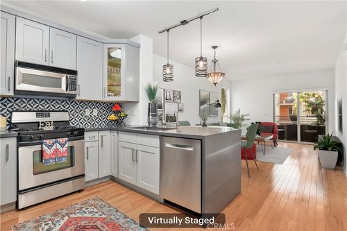 341-100 S Alameda St, Los Angeles, CA, 90013-1705 | Card Image