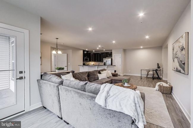 E - 10020 Ruffian Way, Condo with 2 bedrooms, 2 bathrooms and null parking in LAUREL MD | Image 5