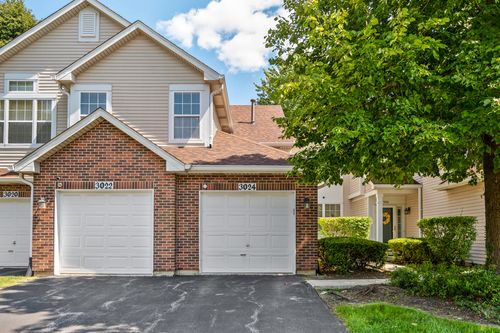 3024 Kentshire Cir, Naperville, IL, 60564-8425 | Card Image