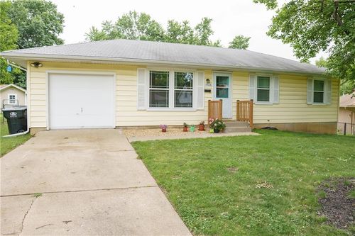 15606 36th St, Independence, MO, 64055-3706 | Card Image