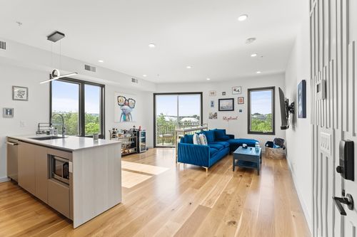 apt-9-191 Condor St, Boston, MA, 02128-5170 | Card Image