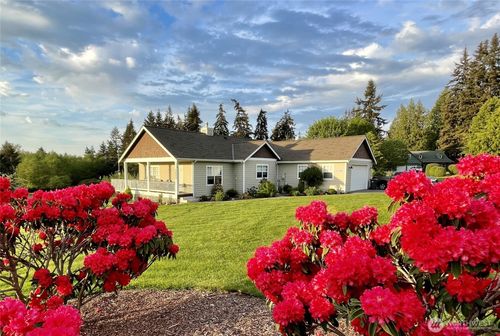5655 Pauleina Ct, Freeland, WA, 98249-8735 | Card Image