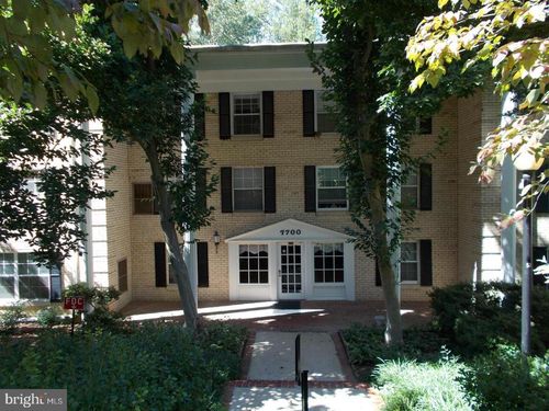 215-7700 Tremayne Pl, MCLEAN, VA, 22102-7701 | Card Image