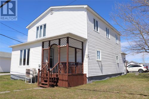 128 Queen St, Stephenville, NL, A2N2N8 | Card Image