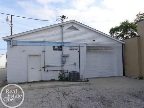 2210 Lapeer Ave, Port Huron, MI, 48060-4158 | Card Image