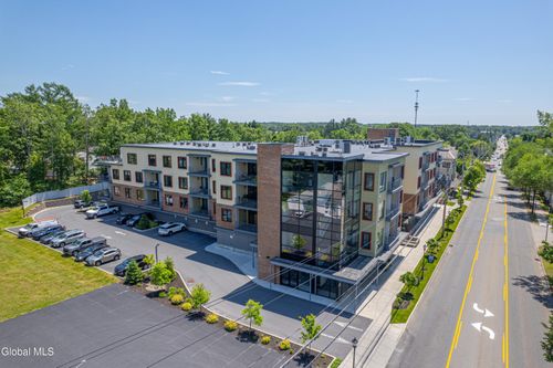 unit-305-116 West Ave, Saratoga Springs, NY, 12866-6232 | Card Image