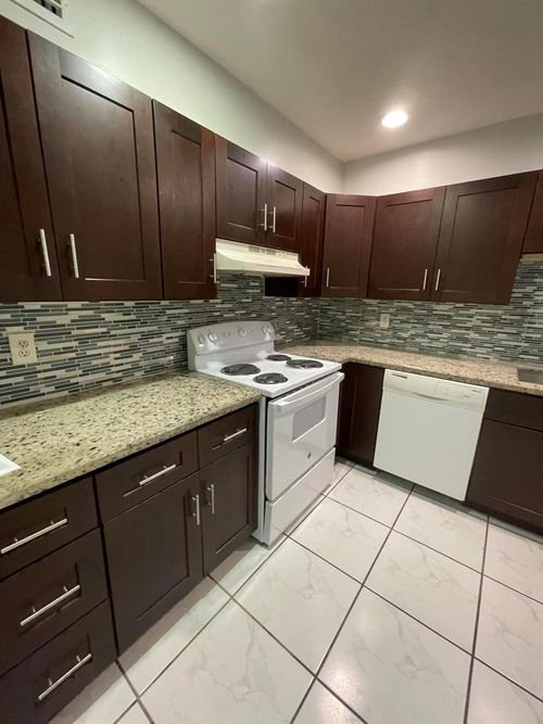 apt-31-642 Nw 13th St, Boca Raton, FL, 33486-2635 | Card Image
