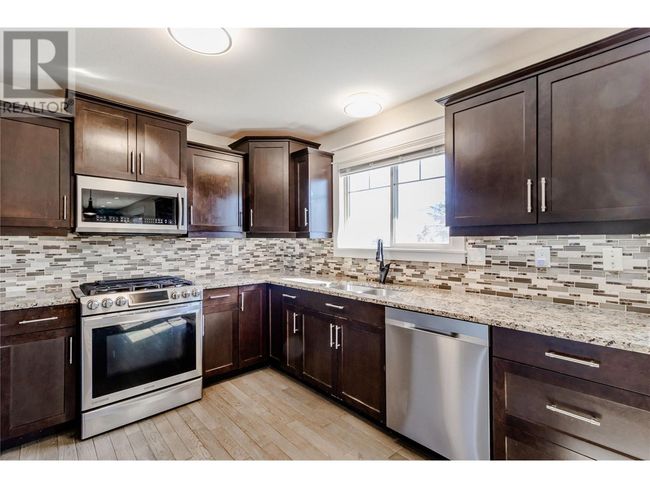 11885 Middleton Rd, House other with 5 bedrooms, 4 bathrooms and 3 parking in Lake Country BC | Image 7