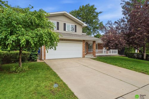 5111 S 32nd St, Lincoln, NE, 68516-1614 | Card Image