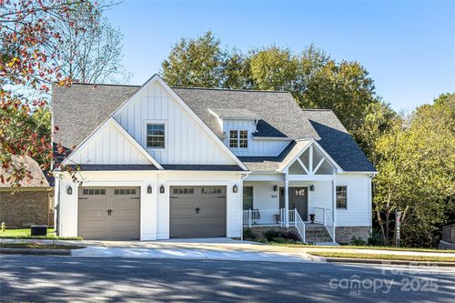 12-409 19th Avenue Cir Nw, Hickory, NC, 28601-1287 | Card Image