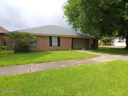 200 Sleepy Hollow Dr, Lafayette, LA, 70506-5033 | Card Image