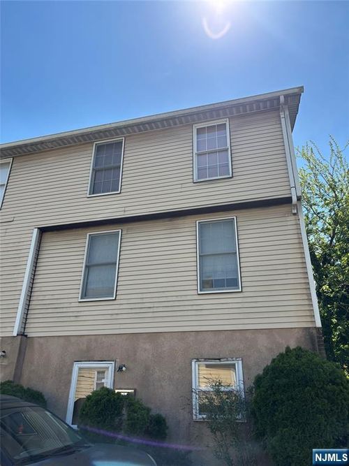 25 Wetmore Ave, Maplewood, NJ, 07040-1517 | Card Image