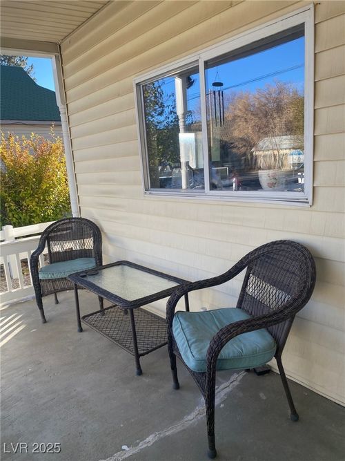 735 Canyon St, Ely, NV, 89301-1921 | Card Image