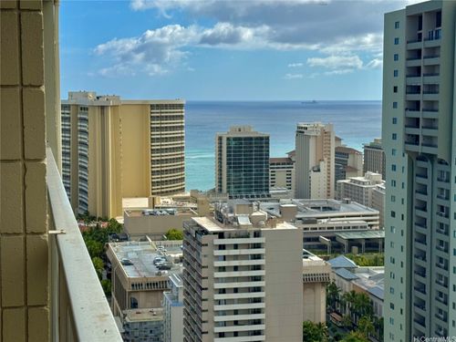 apt-3910-445 Seaside Ave, Honolulu, HI, 96815-5541 | Card Image