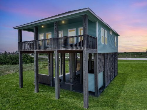 996 Alicia Dr, Gilchrist, TX, 77617 | Card Image