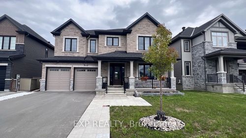 747 Coast Cir, Manotick, ON, K4M0N5 | Card Image