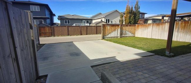 B - 518 Devonia Road W, Home with 2 bedrooms, 1 bathrooms and 2 parking in Lethbridge AB | Image 11