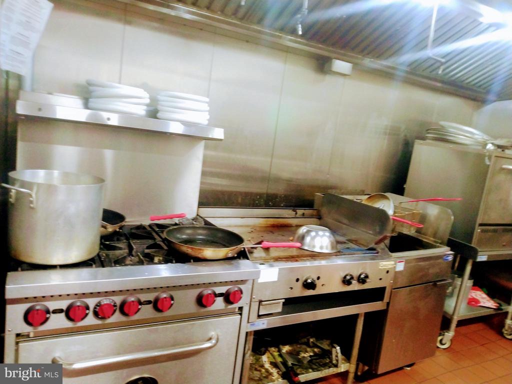 Commercial Sale in TRENTON 5