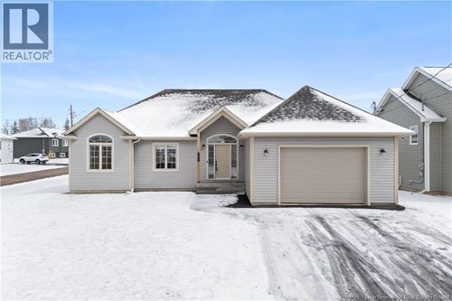 260 Chatellerault St, Shediac, NB, E4P0L2 | Card Image