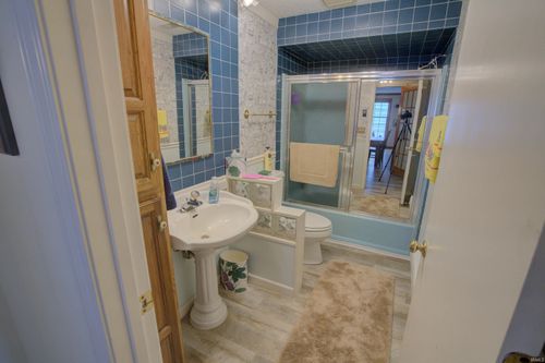 11068 N Ideal Beach Dr, Syracuse, IN, 46567-8404 | Card Image