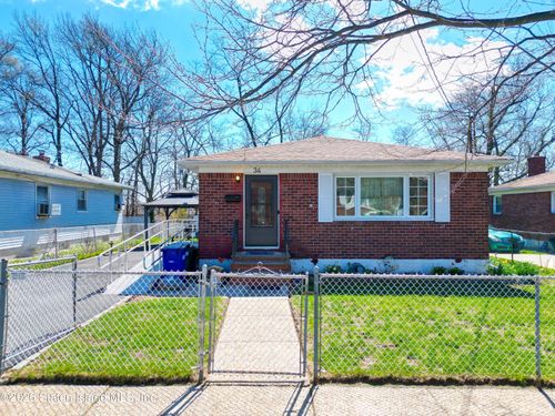 34 Park Hill Circle, Staten Island, NY, 10304 | Card Image