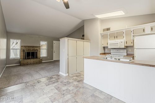 103-2515 S Maple Ave, Tempe, AZ, 85282-3556 | Card Image