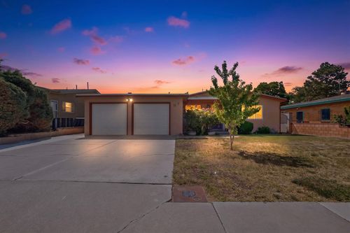 1009 Chama St Ne, Albuquerque, NM, 87110-7113 | Card Image