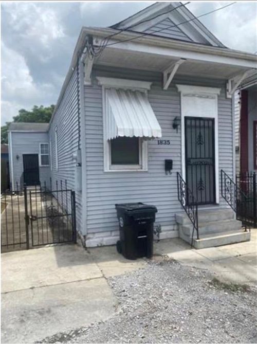 1835 Painters St, New Orleans, LA, 70117-7631 | Card Image
