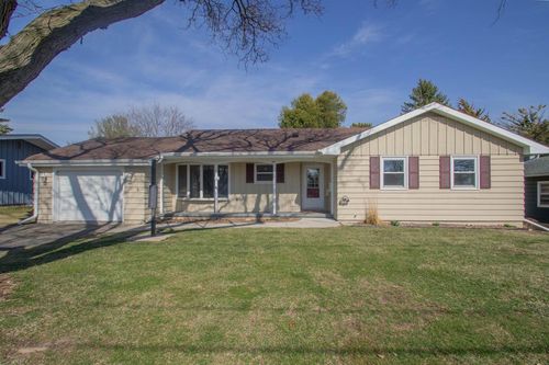 201 Oak Hill Court, Watertown, WI, 53094 | Card Image