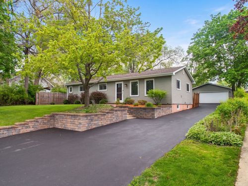 6N051 Oakwood Dr, St. Charles, IL, 60174-6559 | Card Image