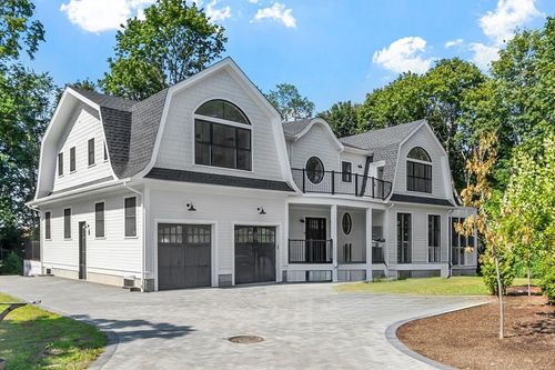 20 Oakland St, Wellesley, MA, 02481-5210 | Card Image