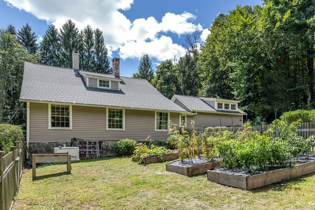 151 Flanders Rd, House other with 3 bedrooms, 3 bathrooms and null parking in Woodbury CT | Image 40
