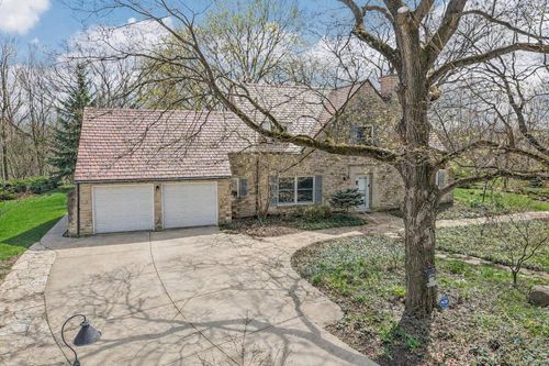S24W23112 Lookout Drive, Waukesha, WI, 53186 | Card Image