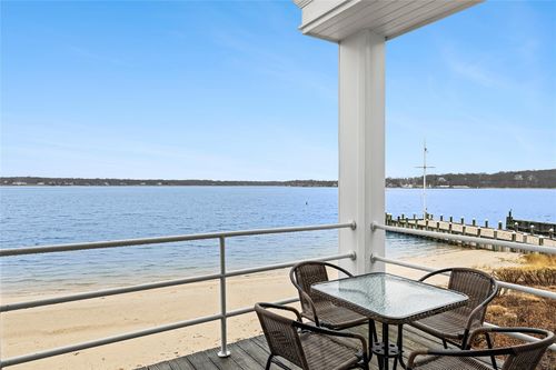 apt-12-160 5th St, Greenport, NY, 11944-1862 | Card Image