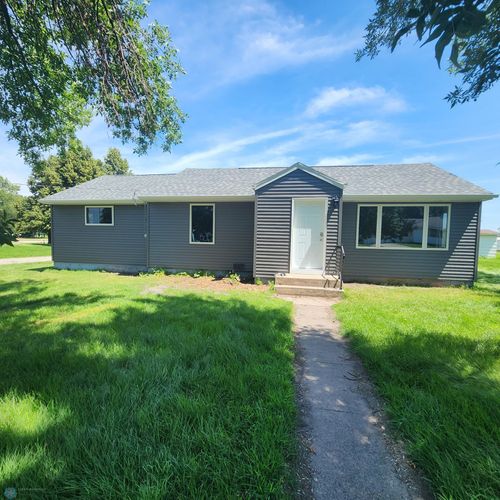 202 Blaine St S, Colfax, ND, 58018-4010 | Card Image
