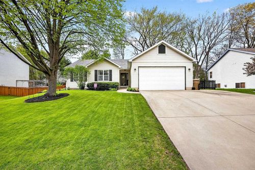 5146 Oak Valley Drive, Madison, WI, 53704 | Card Image