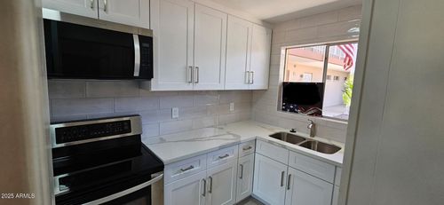 10810 N Fairway Ct W, Sun City, AZ, 85351-4146 | Card Image