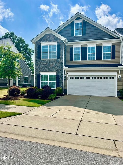 553 Barneswyck Dr, Fuquay Varina, NC, 27526-2276 | Card Image