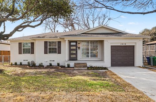 1010 Noble Ave, Carrollton, TX, 75006-3934 | Card Image