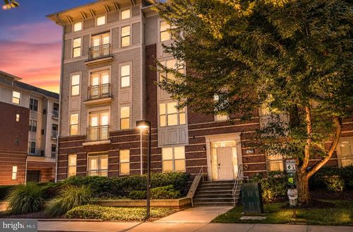 368-2765 Centerboro Dr, VIENNA, VA, 22181-6194 | Card Image