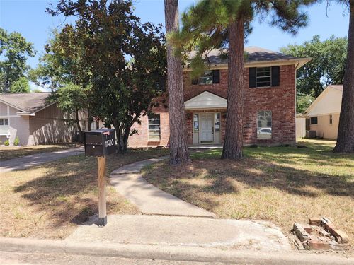 11918 Holly Stone Dr, Houston, TX, 77070-5418 | Card Image