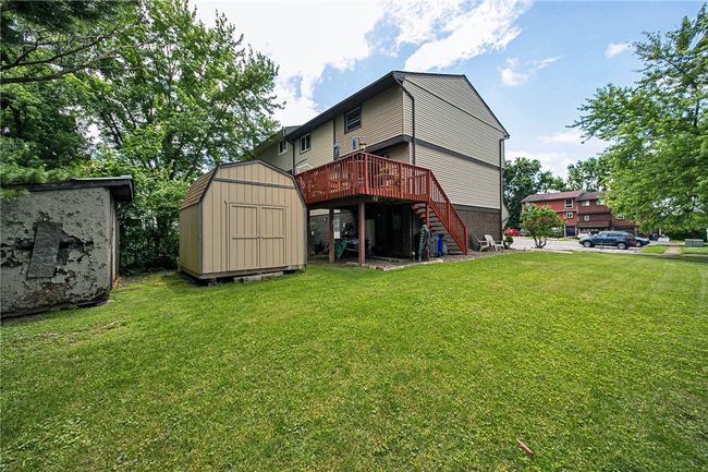 301 Holland Ct, Townhouse with 2 bedrooms, 2 bathrooms and 1 parking in Coraopolis PA | Image 24