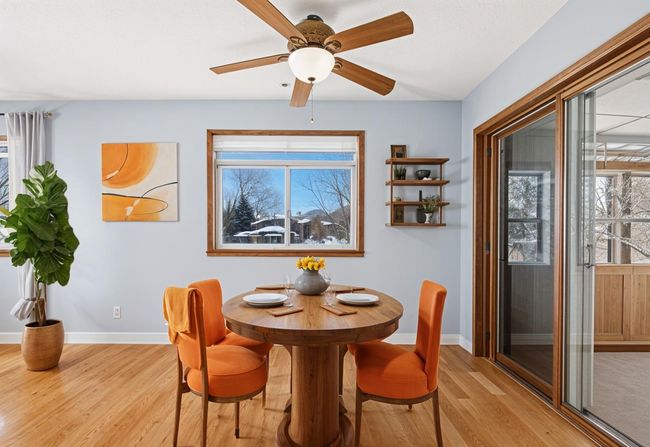Virtually Staged eating area | Image 9