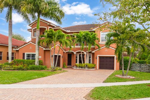 658 Cresta Cir, West Palm Beach, FL, 33413-1046 | Card Image