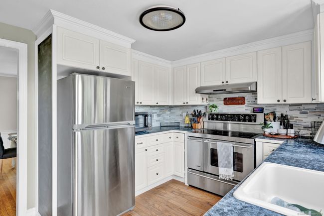 80 Longvue Dr, House other with 3 bedrooms, 2 bathrooms and null parking in Wethersfield CT | Image 9