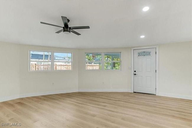 Living area Unfurnished - Virtually edited | Image 18