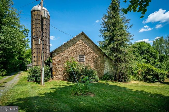 11 Sweet Water Rd, House other with 5 bedrooms, 2 bathrooms and null parking in ELVERSON PA | Image 38