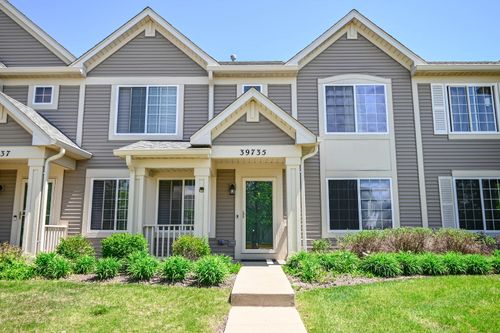 39735 Paris Dr, Beach Park, IL, 60083-3053 | Card Image