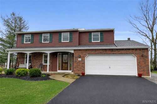 20 Peppermill Ln, Orchard Park, NY, 14127-4508 | Card Image